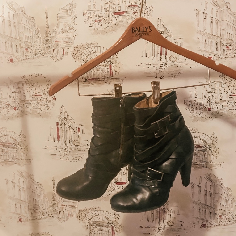 Black Frye booties